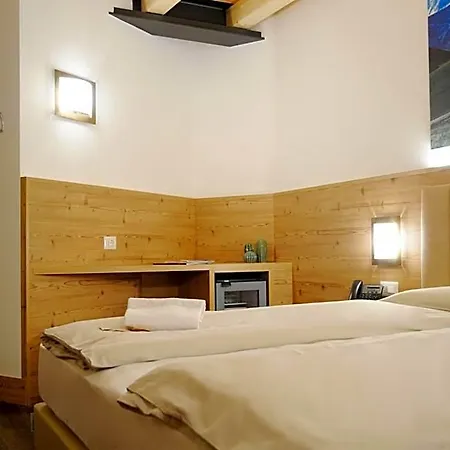 Touring & Hotel